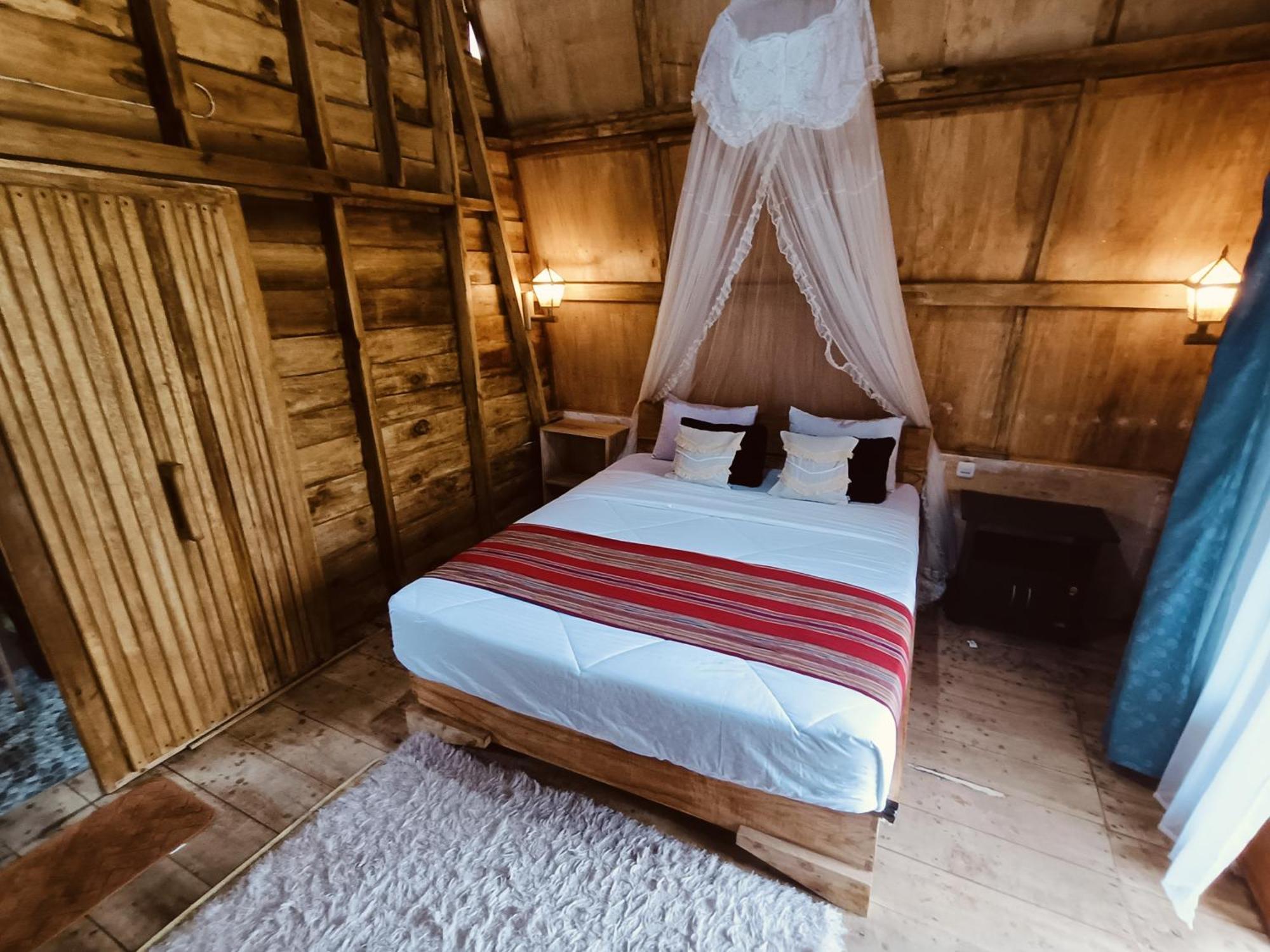 Raturinjani Homestay Selong 外观 照片