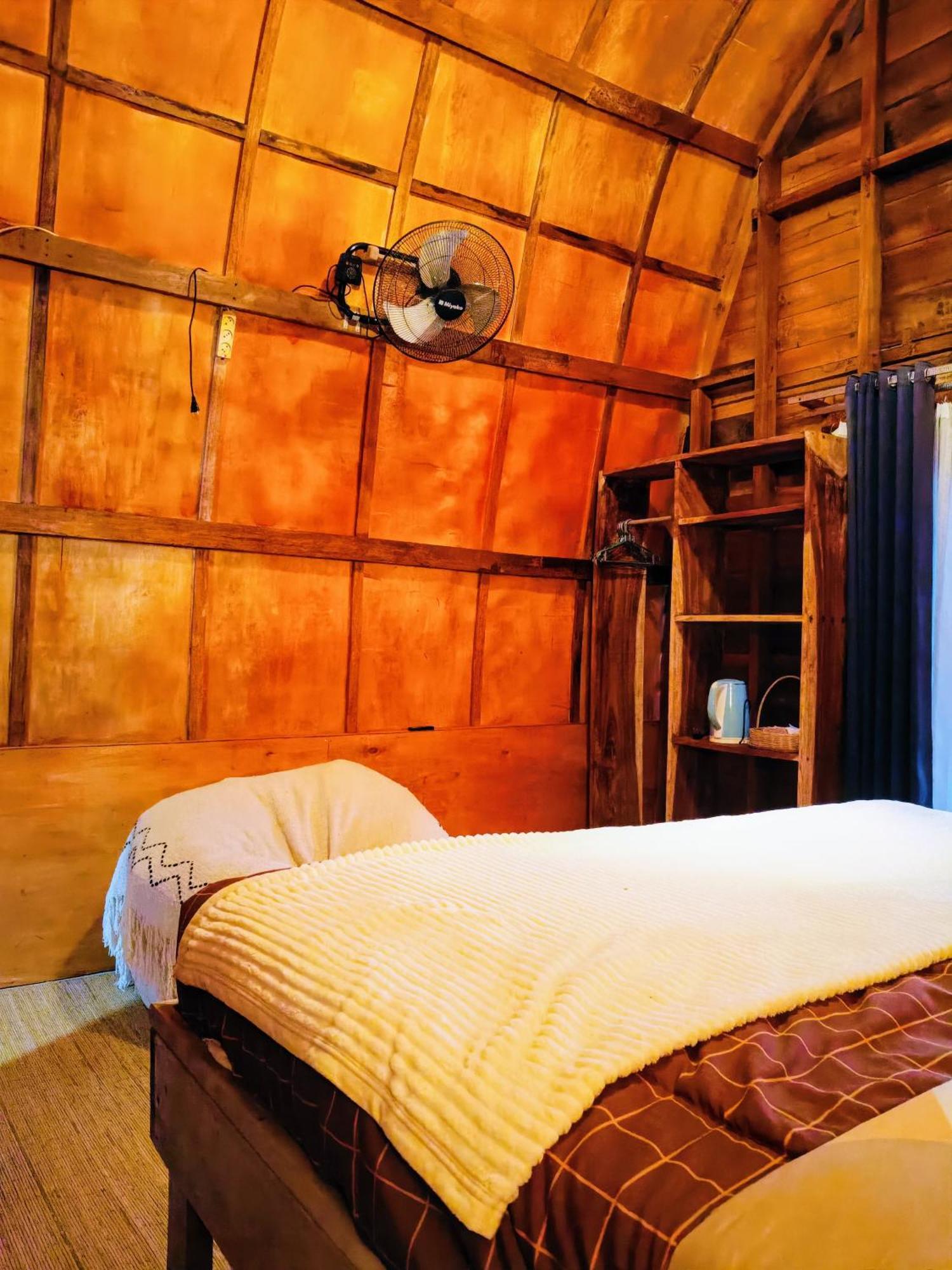 Raturinjani Homestay Selong 外观 照片